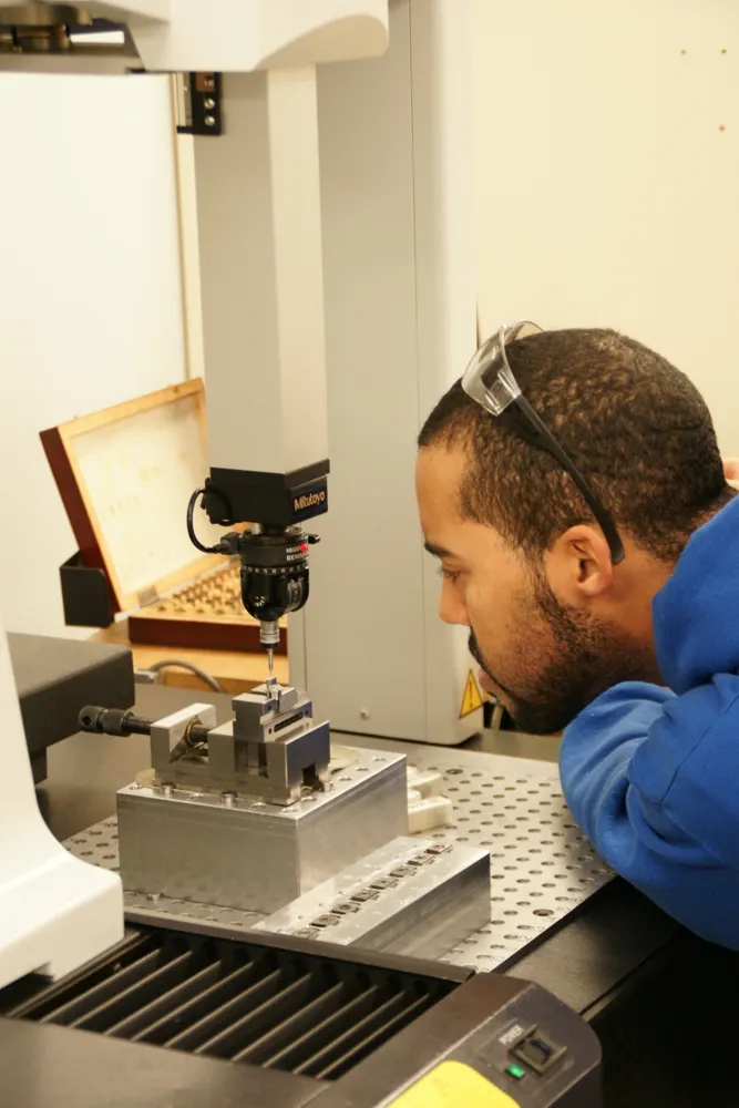 Inspecting a part with a 5-axis touch probe on the CMM